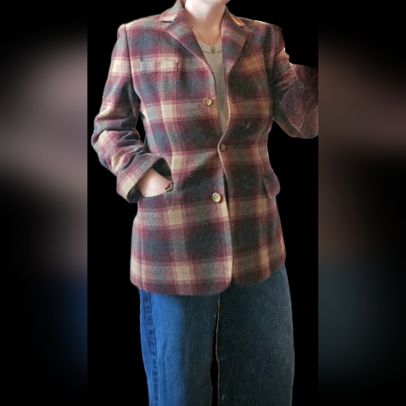 L.L. Bean Jackets & Blazers - L.L. Bean Women's Plaid Blazer - Red and Brown
